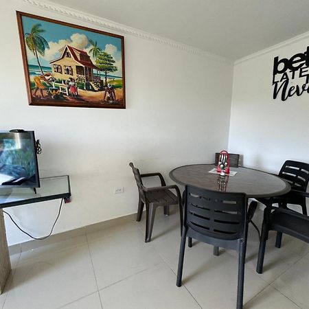 Sea Life Apartamentos En Via Principal Centro Y San Luis San Andrés Dış mekan fotoğraf