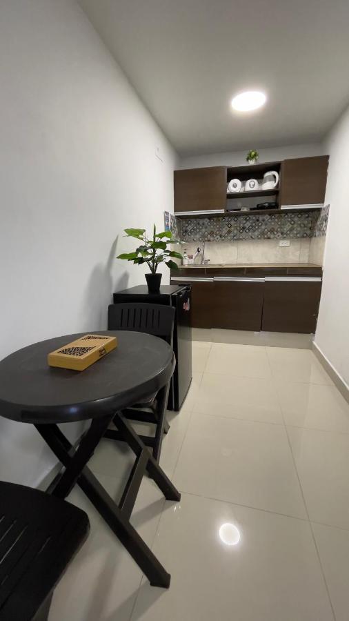 Sea Life Apartamentos En Via Principal Centro Y San Luis San Andrés Dış mekan fotoğraf
