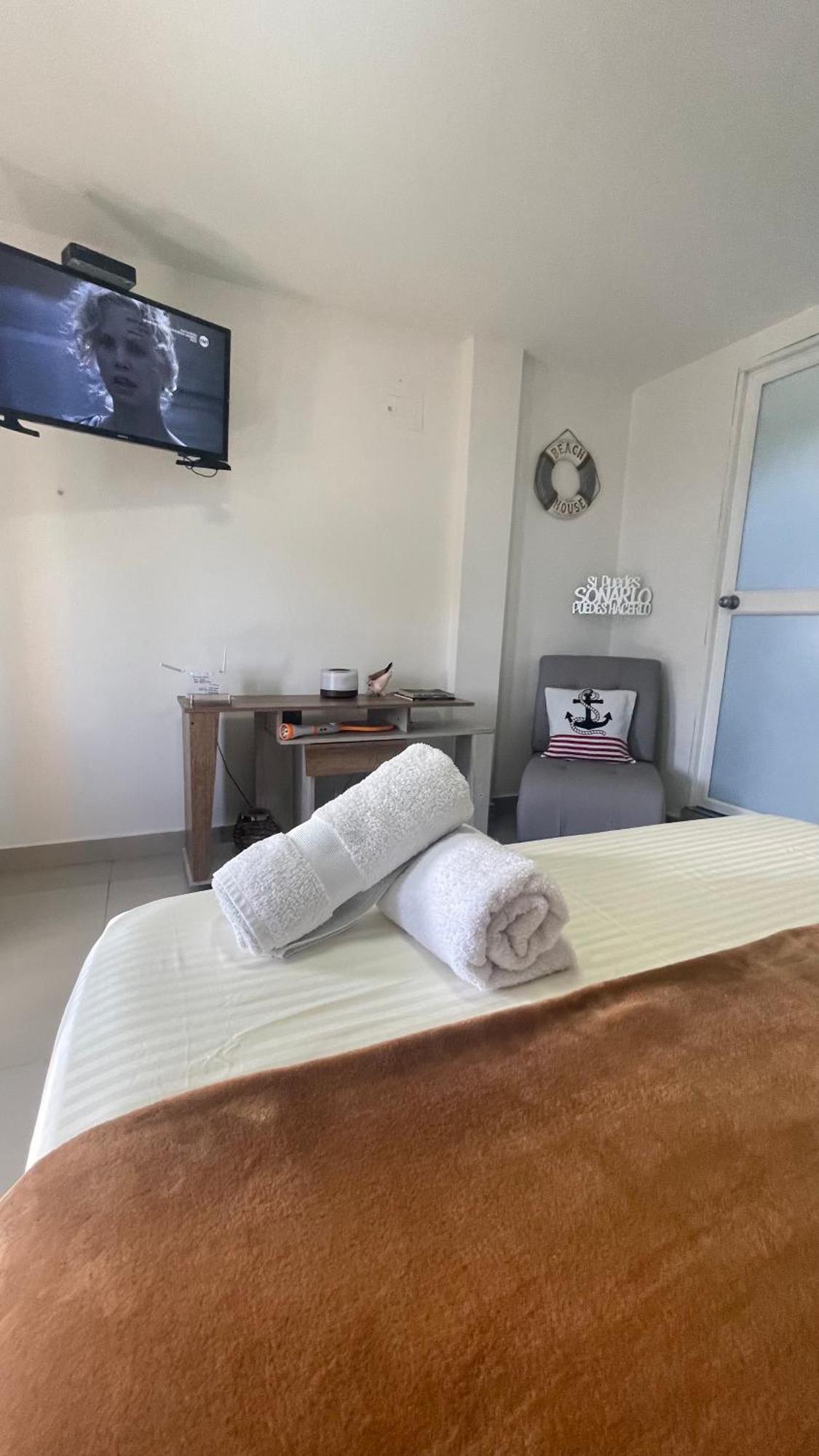 Sea Life Apartamentos En Via Principal Centro Y San Luis San Andrés Dış mekan fotoğraf