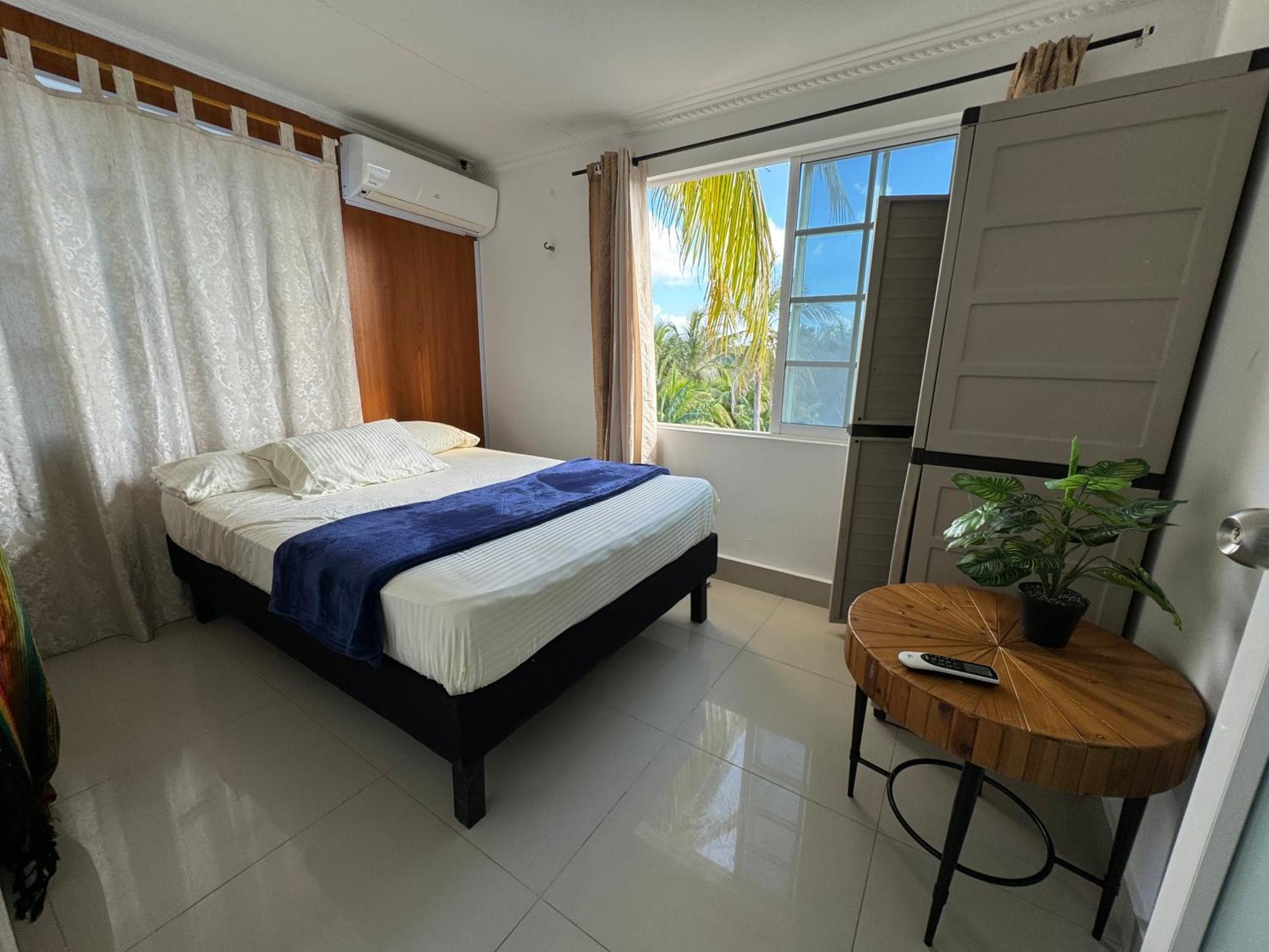 Sea Life Apartamentos En Via Principal Centro Y San Luis San Andrés Dış mekan fotoğraf