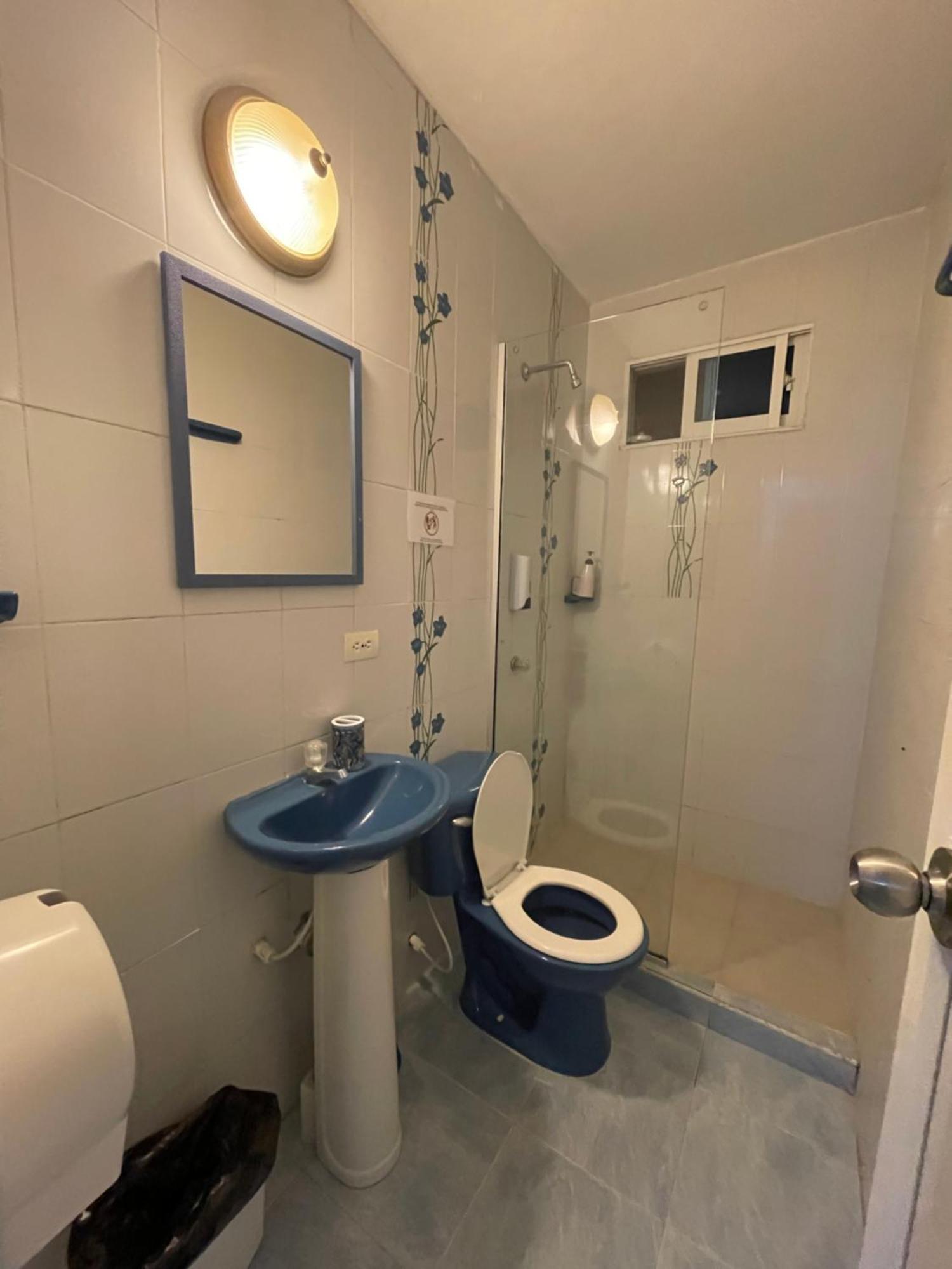 Sea Life Apartamentos En Via Principal Centro Y San Luis San Andrés Dış mekan fotoğraf